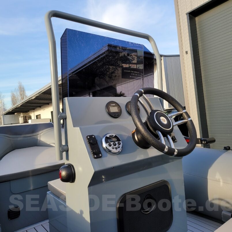 ZAR Mini LUX18 RIB Greyline, equipamiento especial + Yamaha 100CV, eslora 5,50 m ZAR Mini LUX18 RIB Greyline, equipamiento especial + Yamaha 100CV, eslora 5,50 m