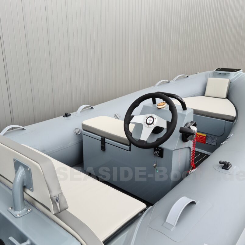 ZAR Mini Lux 13 GREYLINE, eslora 3,90 m + Yamaha 15 CV (sin licencia) ZAR Mini Lux 13 GREYLINE, eslora 3,90 m + Yamaha 15 CV (sin licencia)