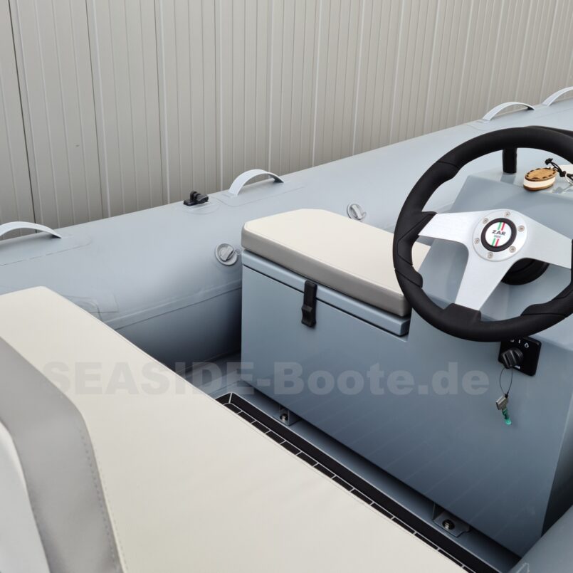 ZAR Mini Lux 13 GREYLINE, eslora 3,90 m + Yamaha 15 CV (sin licencia) ZAR Mini Lux 13 GREYLINE, eslora 3,90 m + Yamaha 15 CV (sin licencia)