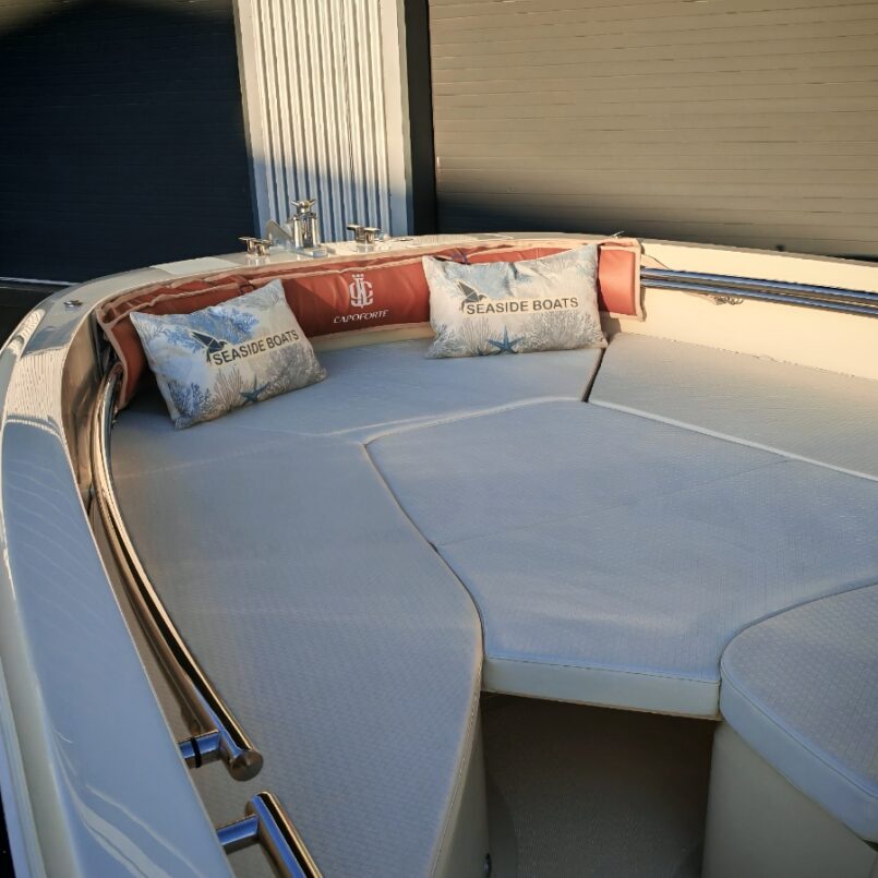 INVICTUS Capoforte FX190 con equipamiento especial y motor Yamaha de 115 CV ++ ¡OFERTA TOP! ++ INVICTUS Capoforte FX190 con equipamiento especial y motor Yamaha de 115 CV ++ ¡OFERTA TOP! ++