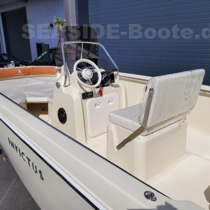 INVICTUS Capoforte FX190 con equipamiento especial y motor Yamaha de 115 CV ++ ¡OFERTA TOP! ++ INVICTUS Capoforte FX190 con equipamiento especial y motor Yamaha de 115 CV ++ ¡OFERTA TOP! ++