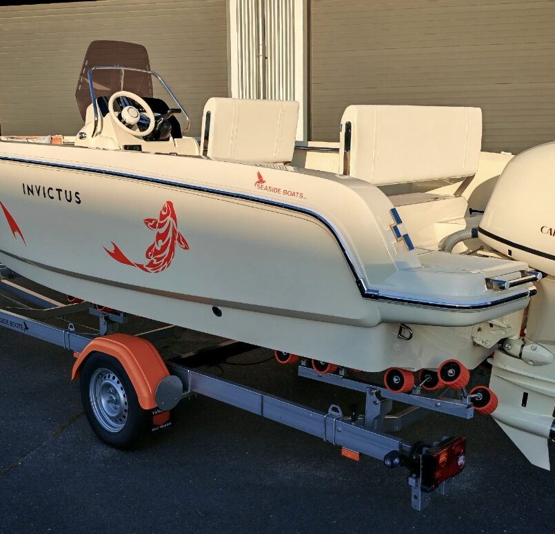 INVICTUS Capoforte FX190 con equipamiento especial y motor Yamaha de 115 CV ++ ¡OFERTA TOP! ++ INVICTUS Capoforte FX190 con equipamiento especial y motor Yamaha de 115 CV ++ ¡OFERTA TOP! ++