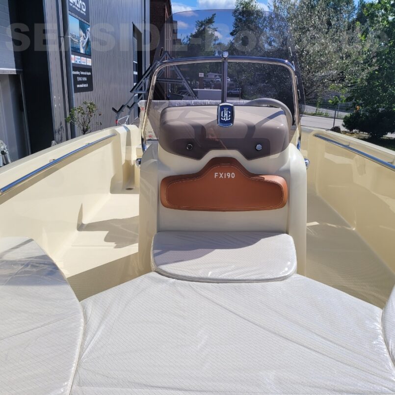 INVICTUS Capoforte FX190 con equipamiento especial y motor Yamaha de 115 CV ++ ¡OFERTA TOP! ++ INVICTUS Capoforte FX190 con equipamiento especial y motor Yamaha de 115 CV ++ ¡OFERTA TOP! ++