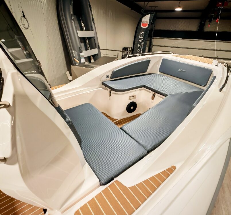 ZAR Formenti 59SL Sport Luxury Limited con equipamiento especial y Suzuki 150CV ZAR Formenti 59SL Sport Luxury Limited con equipamiento especial y Suzuki 150CV