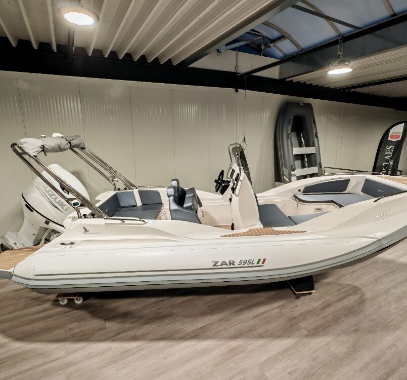 ZAR Formenti 59SL Sport Luxury Limited con equipamiento especial y Suzuki 150CV ZAR Formenti 59SL Sport Luxury Limited con equipamiento especial y Suzuki 150CV