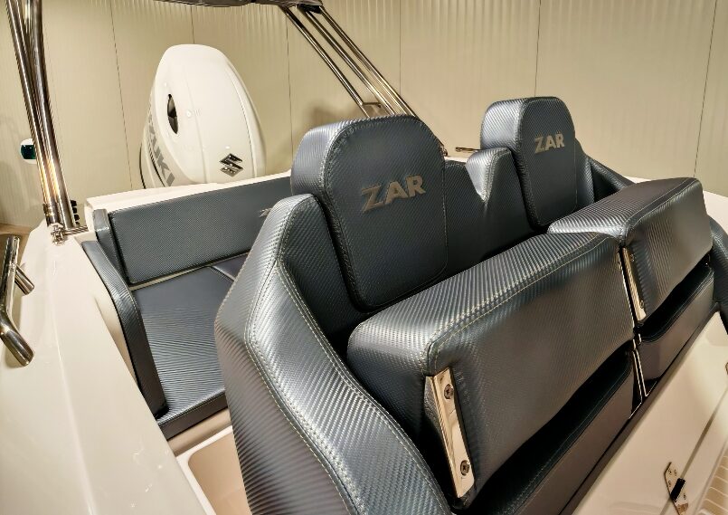 ZAR Formenti 59SL Sport Luxury Limited con equipamiento especial y Suzuki 150CV ZAR Formenti 59SL Sport Luxury Limited con equipamiento especial y Suzuki 150CV