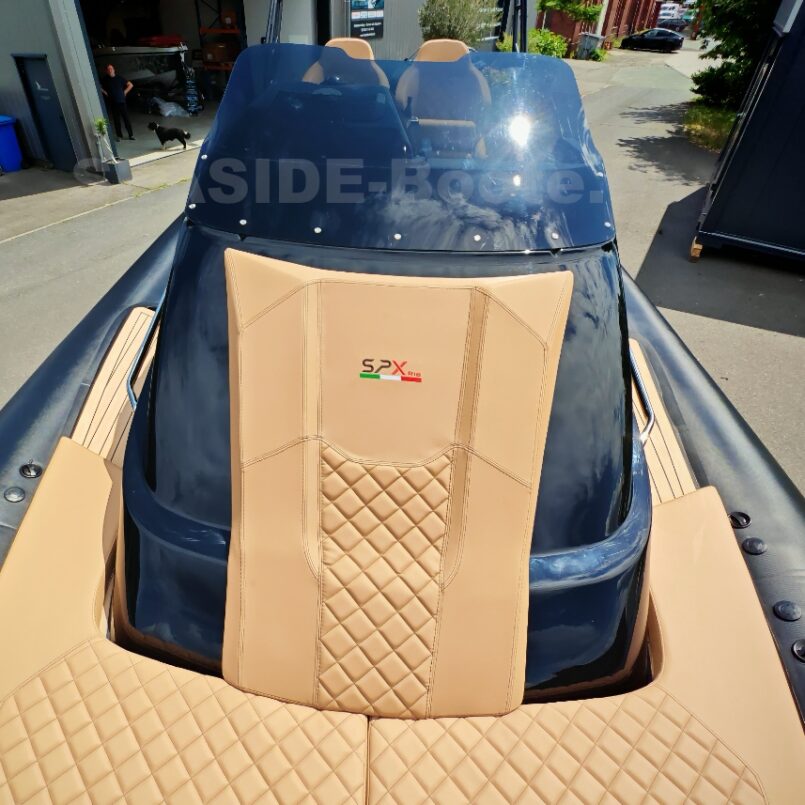 SPX RIB 32 Dinette con equipamiento especial y 2x Mercury 300 XS PRO SPX RIB 32 Dinette con equipamiento especial y 2x Mercury 300 XS PRO