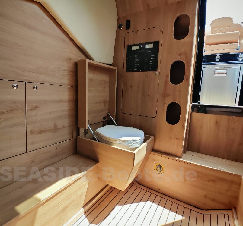 SPX RIB 32 Dinette con equipamiento especial y 2x Mercury 300 XS PRO SPX RIB 32 Dinette con equipamiento especial y 2x Mercury 300 XS PRO