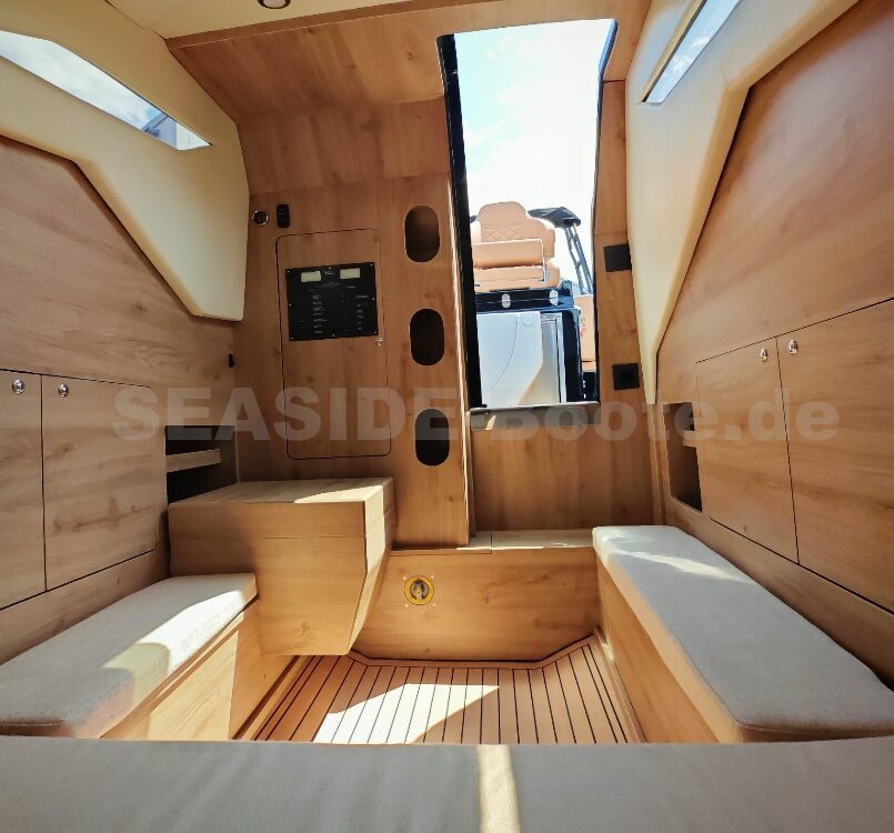 SPX RIB 32 Dinette con equipamiento especial y 2x Mercury 300 XS PRO SPX RIB 32 Dinette con equipamiento especial y 2x Mercury 300 XS PRO