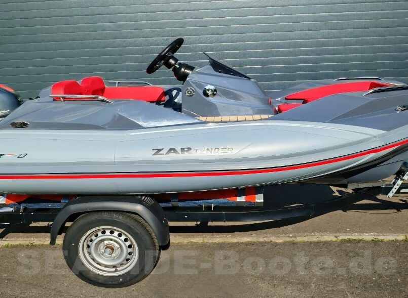 ZAR Formenti Tender ZF0 con equipamiento especial y Yamaha 30 CV ZAR Formenti Tender ZF0 con equipamiento especial y Yamaha 30 CV